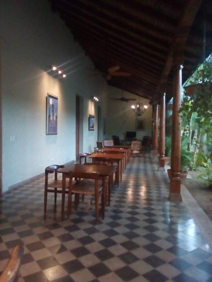 Hotel Colonial Victonella Granada Exterior photo